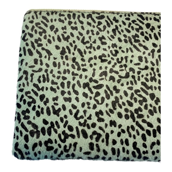 Madewell Leather Pouch Clutch in Animal Printed Calf Hair Sage Mist NWT - Picture 5 of 9